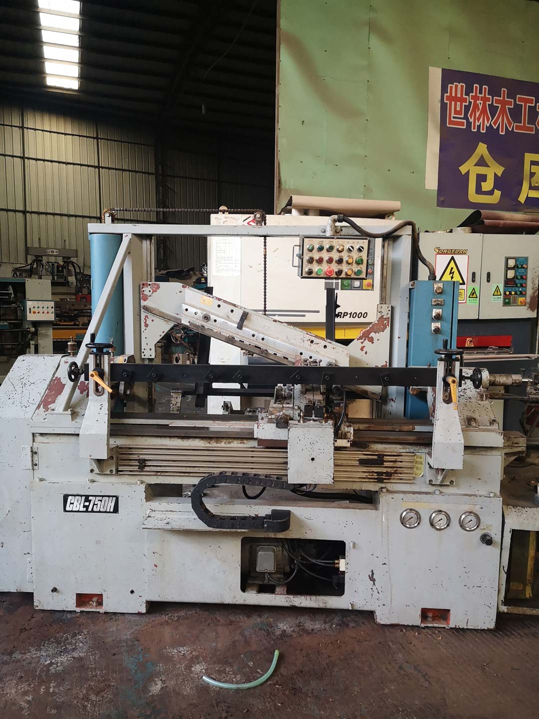 臺灣峻峰背刀車床