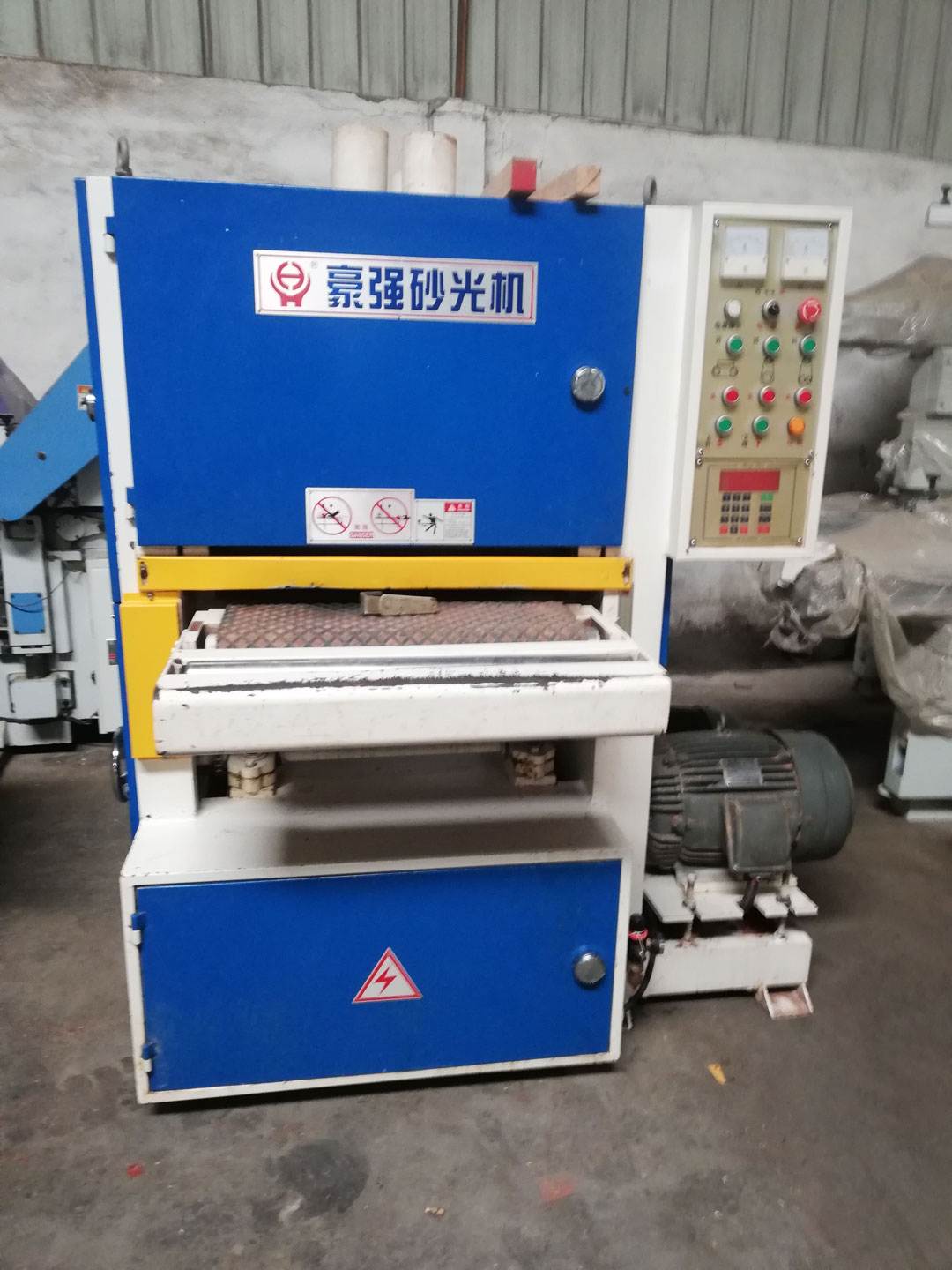 豪強(qiáng)砂光機(jī)