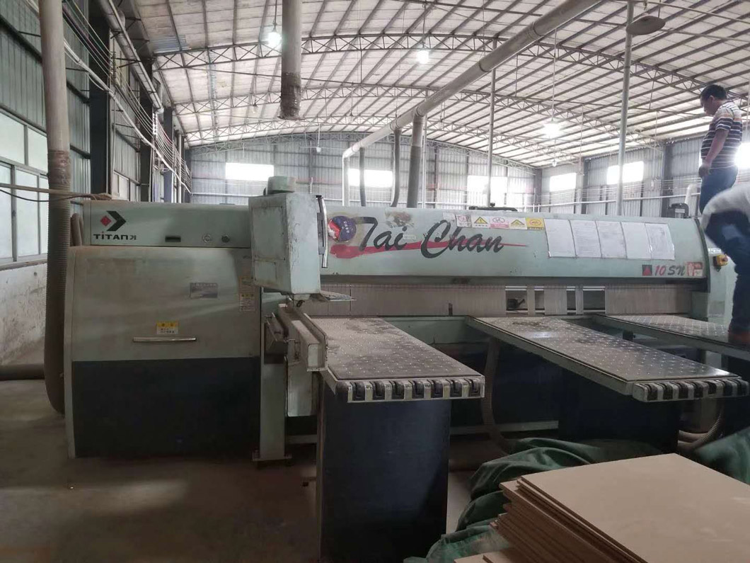 邰展高速電子開料鋸