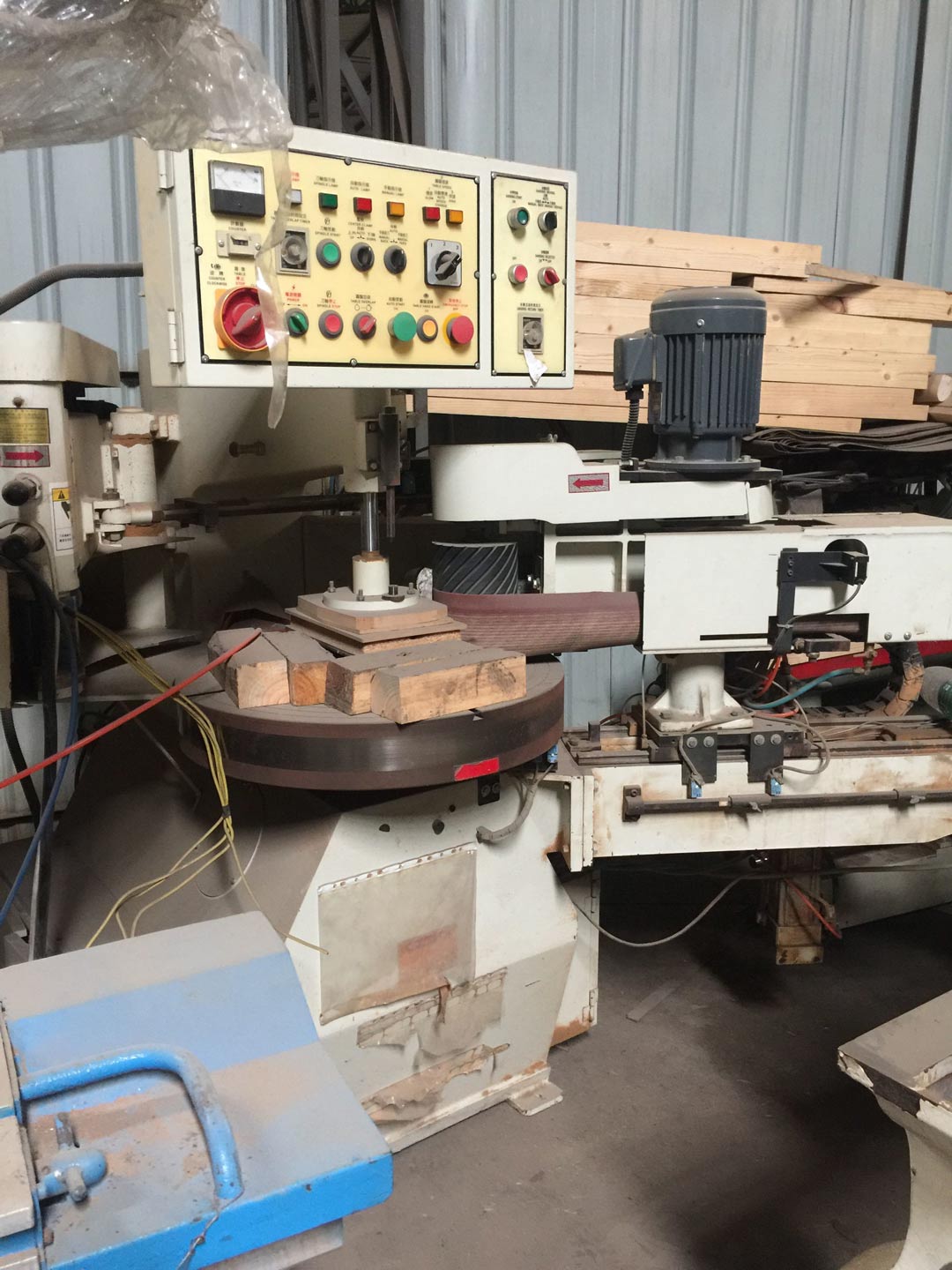 臺(tái)灣彷形銑